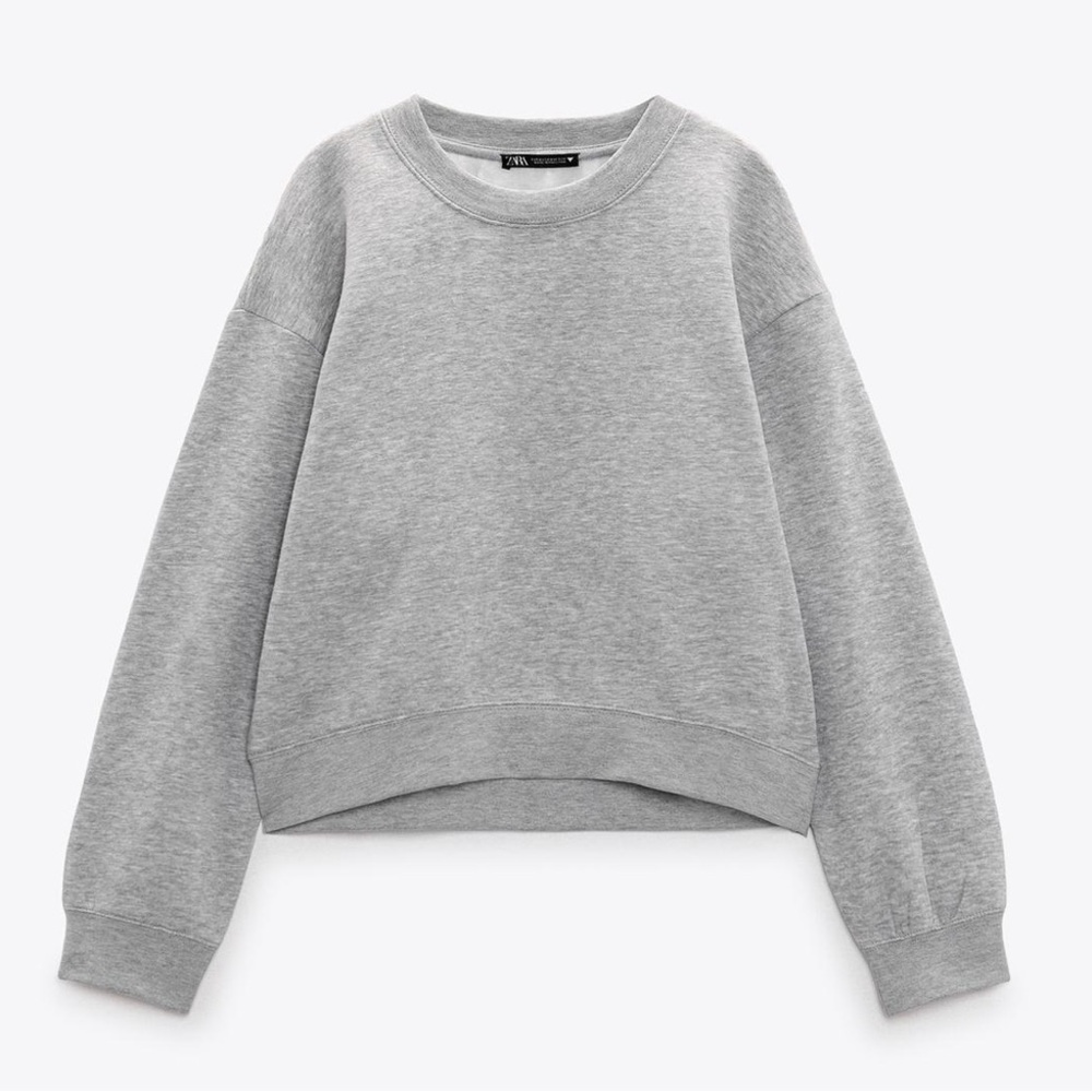 Zara - Plush Sweatshirt size M
